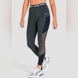 Nike Pro Women's Black Leggings